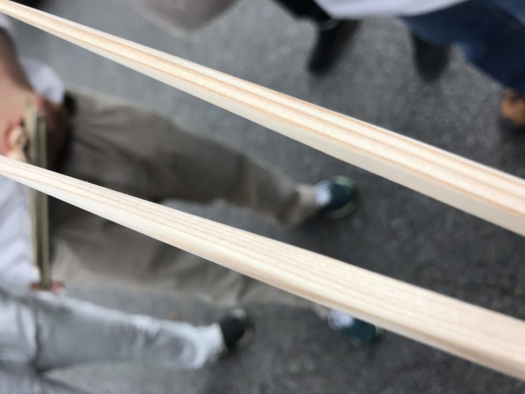 吉野材の箸と普通の割り箸の木目比較